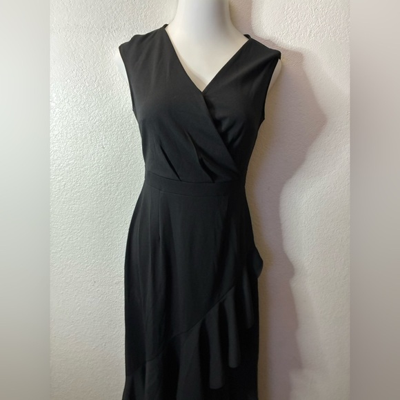 🆕Miusol Black Sleeveless V-Neck Maxi Gown M🆕 - Picture 4 of 16